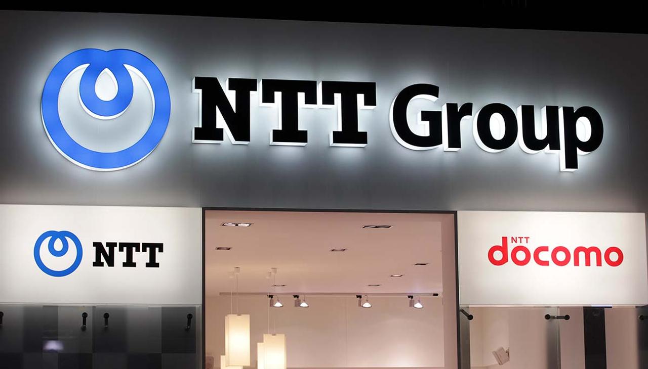 NTTロゴとNTTドコモロゴ