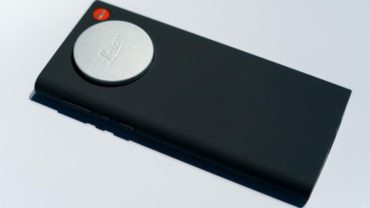 ソフトバンク　Leica ソフトバンクからライカ監修の「Leitz Phone 3」、19日発売 - ケータイ