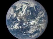 アメリカ航空宇宙局（NASA）の地球多色撮像カメラ（EPIC）で撮影された地球の写真。