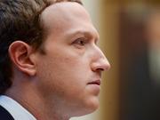 2019年10月23日、アメリカ・ワシントンで開催された下院金融サービス委員会の公聴会で証言するフェイスブックのマーク・ザッカーバーグ会長兼CEO。