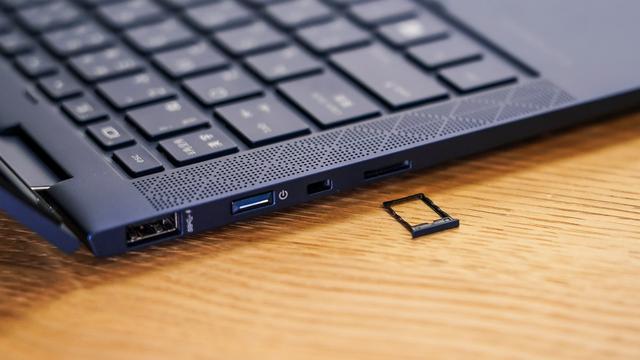 軽量ノートpc Elite Dragonfly G2 実機レビュー のぞき見防止など独自機能が豊富 Business Insider Japan