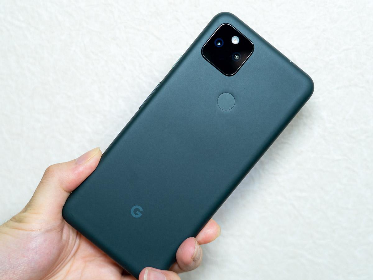 グーグル「Pixel 5a (5G)」は“買い”か？ 前機種から8800円安く、防水に 