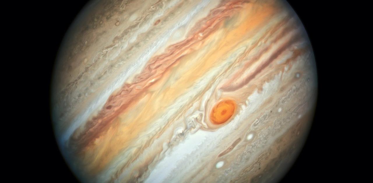 大赤斑の上の木星の大気で驚くべき発見