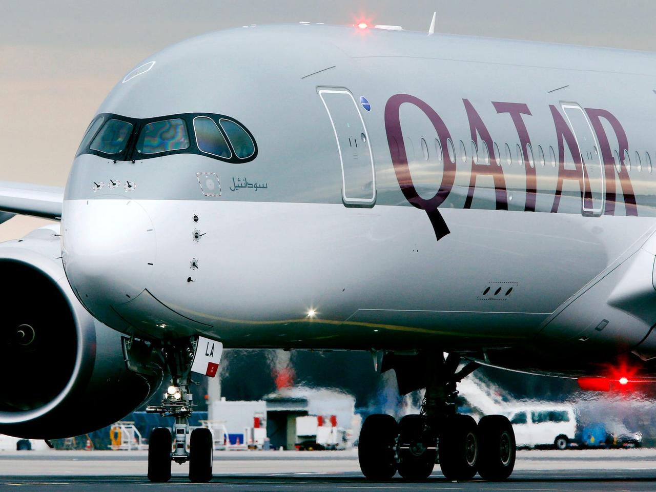 A Qatar Airways jet arriving from Doha, Qatar, at the airport in Frankfurt, Germany, in January 2015