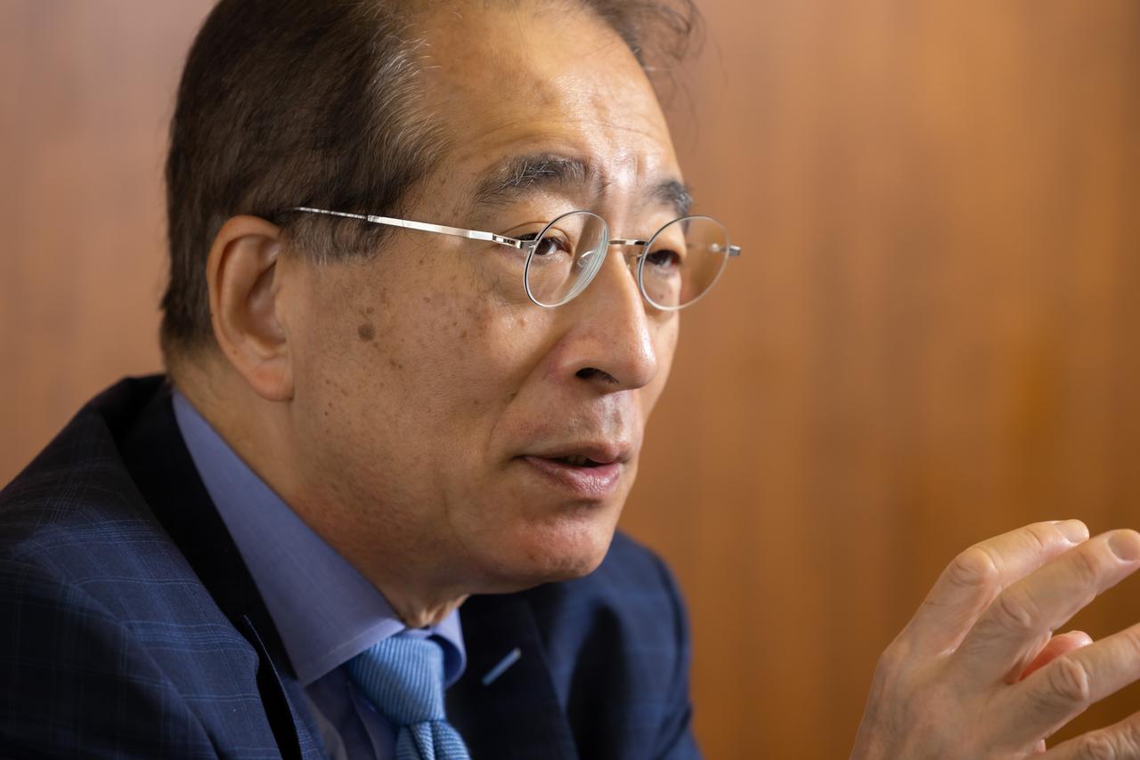 「基礎研究は偉大だ」サントリー鳥井信吾副会長が言い切る理由。科学技術立国の再興に向けた企業の役割とは