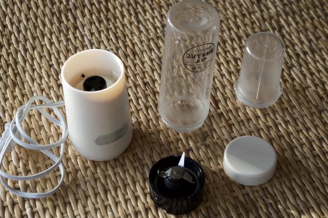 1313円 オンライン限定商品 Vitantonio ビタントニオ ミニボトルブレンダー スムージー ブレンダー ミキサー コーヒーミル ボトル 280ml コンパクト ミルク チェリー 1313円 オンライン限定商品 Vitantonio ビタントニオ ミニボトルブレンダー スムージー ブレンダー ミキサー コーヒーミル ボトル 280ml コンパクト ミルク チェリー