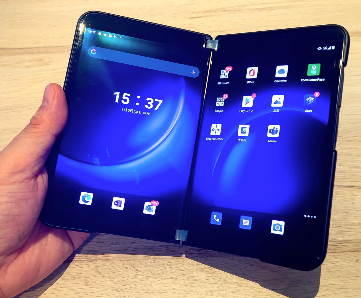 マイクロソフトの新スマホ「Surface Duo 2」実機レビュー…独特のサイズ 
