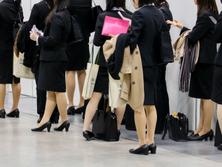就活セクハラなくすため厚労省が大学の出前講座を開始。トラブル企業への指導も強化