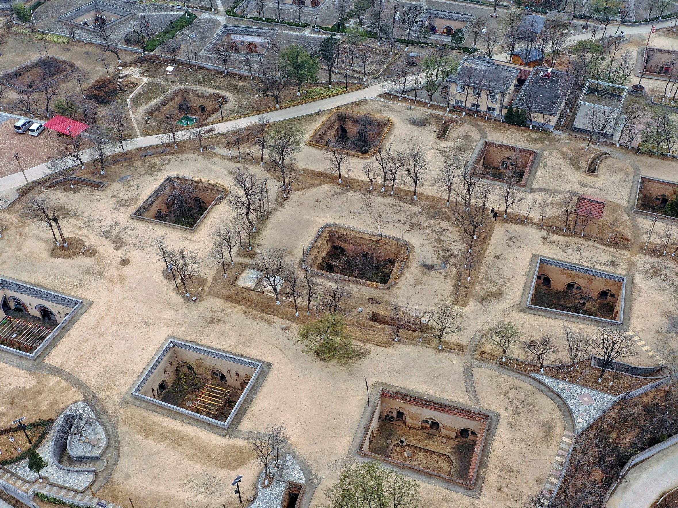 地下に掘り込まれた中国の伝統的住居｢地坑院｣を見てみよう | Business Insider Japan
