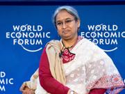 5月24日の世界経済フォーラムでスピーチを行うバングラデシュ教育省のディプー・モニ大臣。