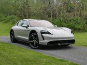 2022年モデル｢ポルシェ・タイカン・クロスツーリスモ・ターボＳ｣。