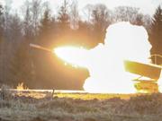 エストニアで行われた演習で、アメリカ軍が開発した多連装ロケットシステムの発射訓練が行われた。