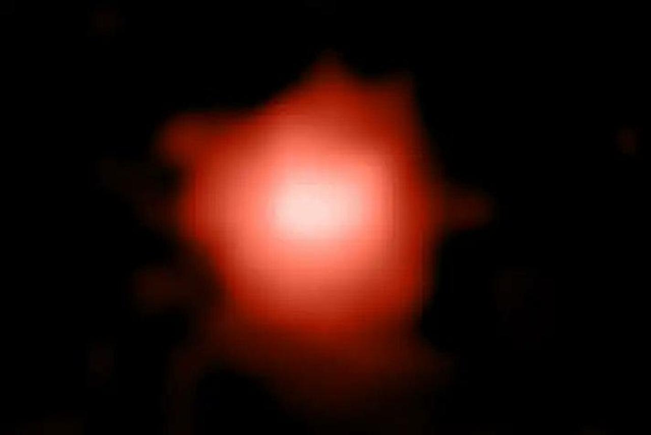 ビッグバンから3億年ほどの間に形成されたと考えられる銀河｢GLASS-z13｣を、ジェームズ・ウェッブ宇宙望遠鏡が捉えた。