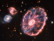 ジェームズ・ウェッブ宇宙望遠鏡が捉えた、地球から約5億光年の距離にある｢車輪銀河｣。
