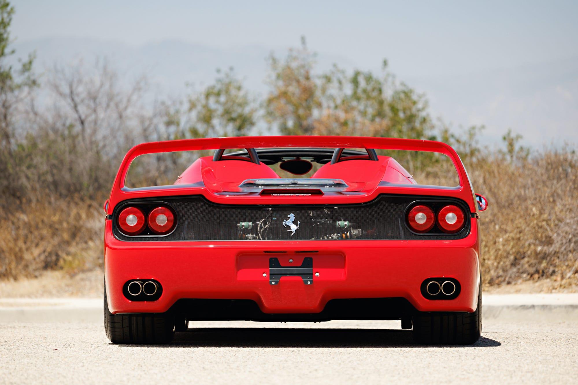 マイスト　フェラーリF50 マイク・タイソンが乗っていたフェラーリ・F50がオークションに
