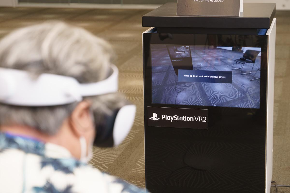 ソニー｢PlayStation VR2｣最速実機レポ：2023年初頭発売、初代に比べ 