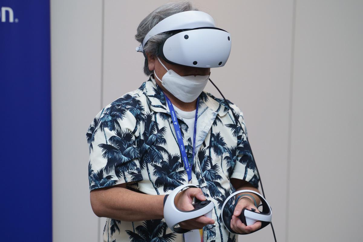 ソニー「PlayStation VR2」最速実機レポ：2023年初頭発売、初代