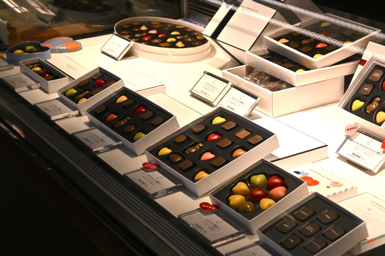 チョコレートが並んでいる様子