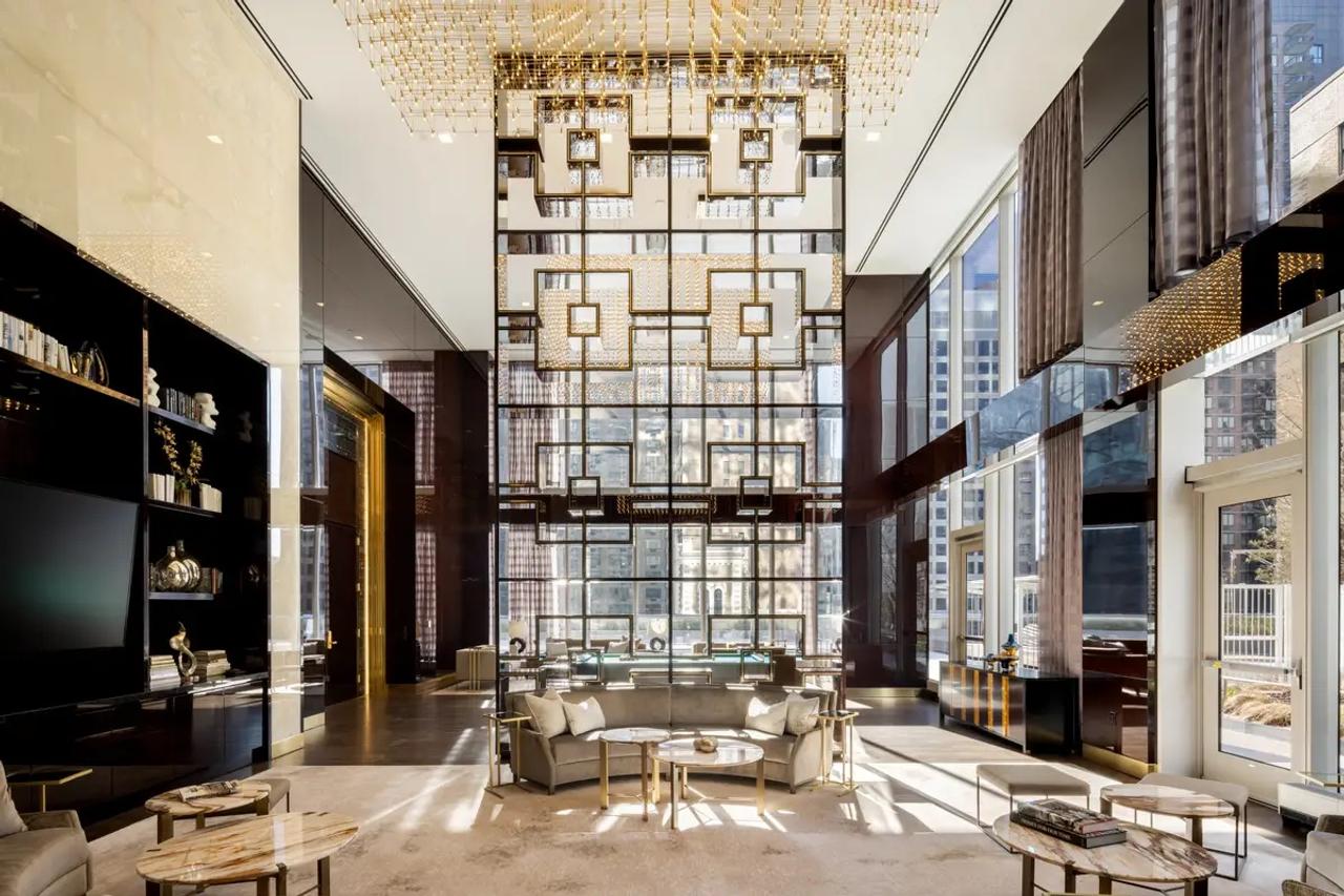 セントラルパークタワーは131階建て