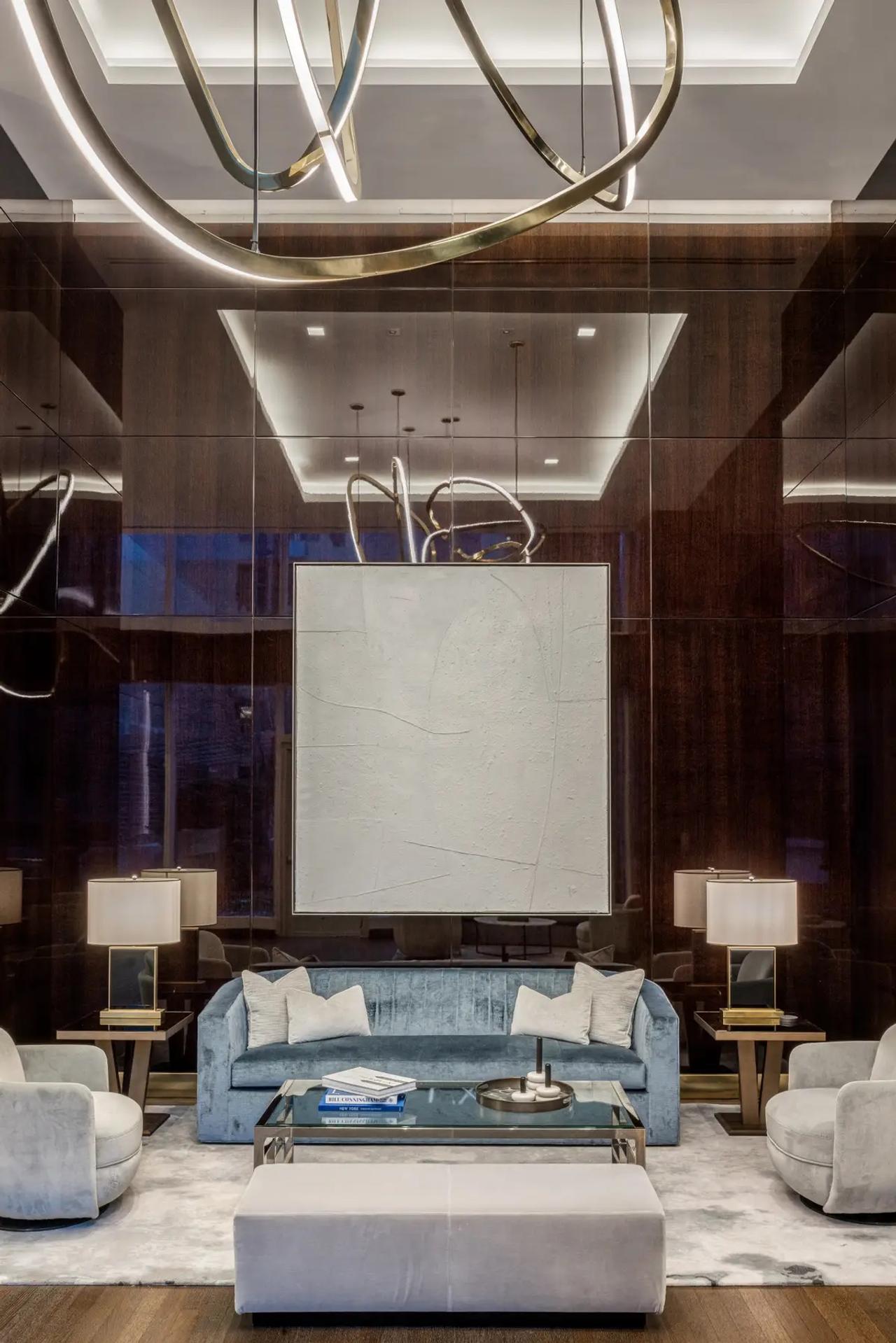 今年これまでにニューヨークで販売された住宅で最も高価だったのは、アマンの新しいホテルの20階にある630平方メートルのペントハウスで、価格は7400万ドル（約100億円）だった。これはセントラルパークタワーのペントハウスが提示する価格のおよそ3分の1だ