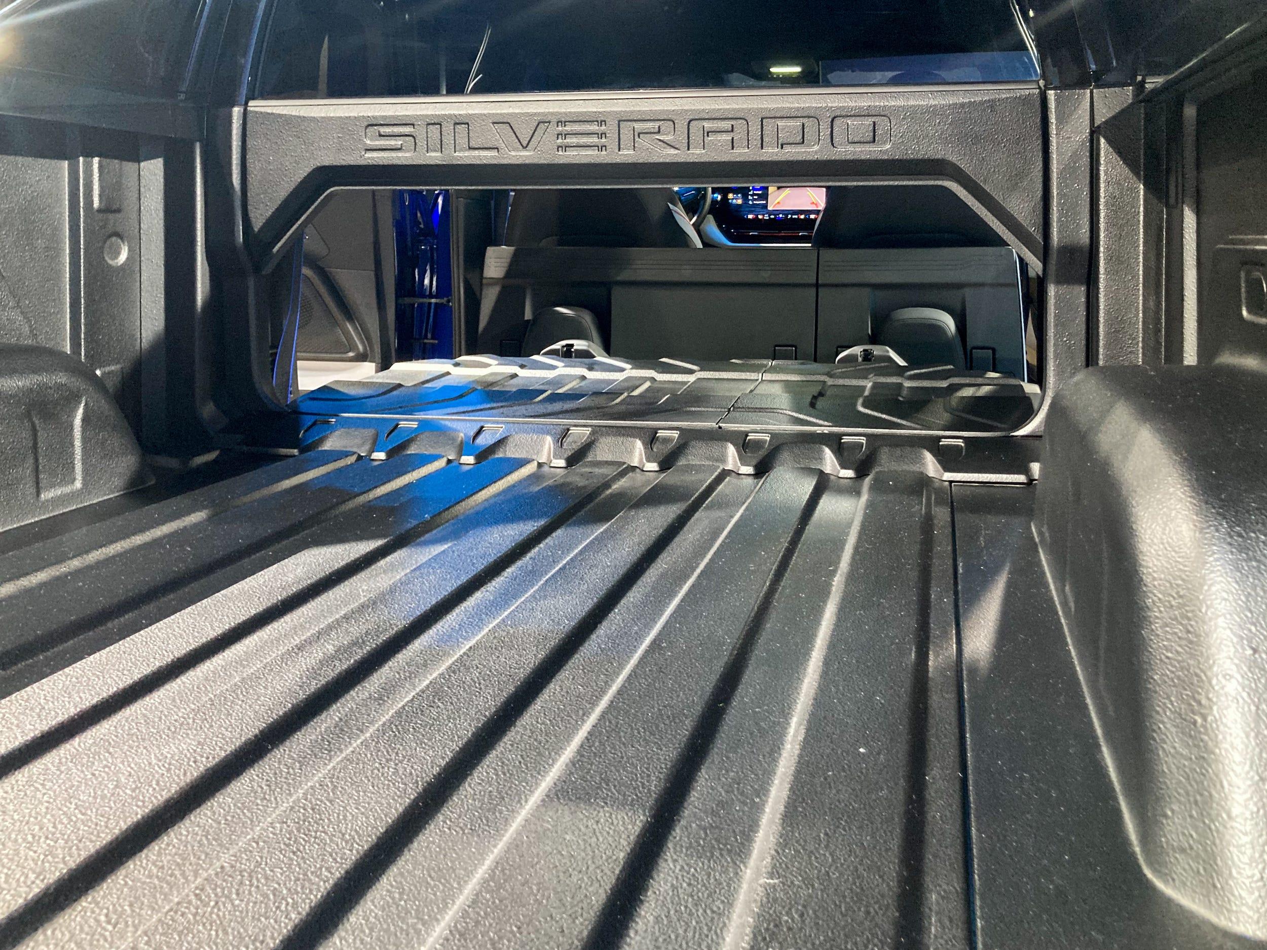 2023年発売予定、シボレー「シルバラードEV」を見てみよう…機能