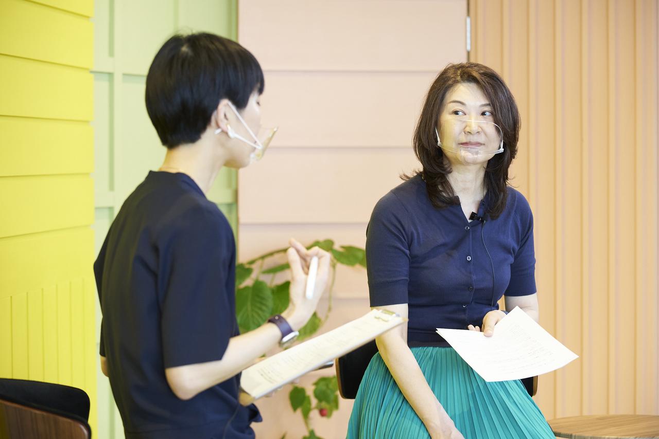 MASHING UP Editor-in-Chief Yuko Endo and Emi Matsumoto of Dell Technologies