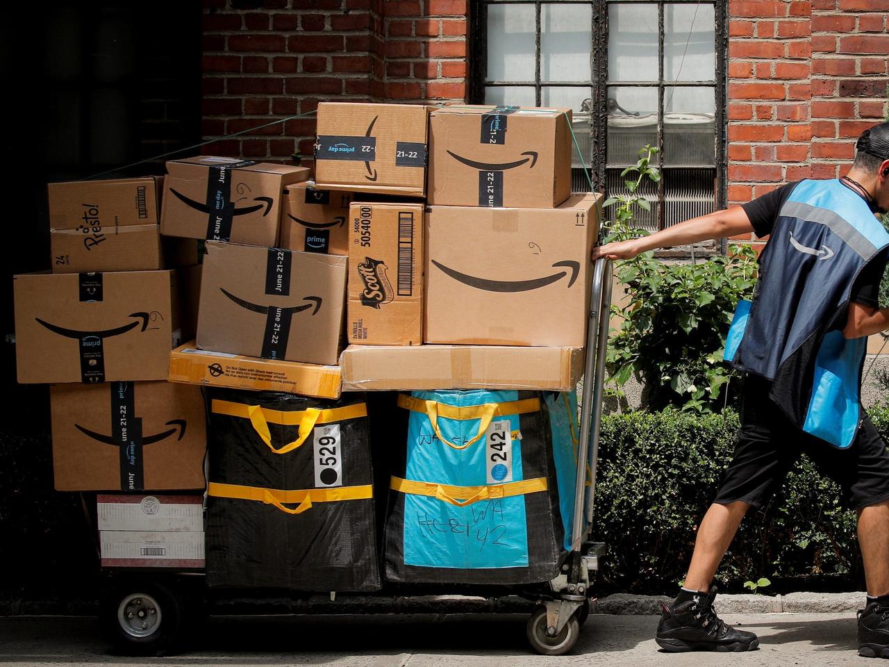 アマゾン