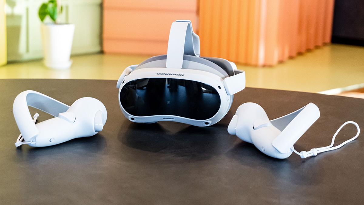 22万円の新型VRゴーグル「Meta Quest Pro」はアリか？…3機種比較で見え