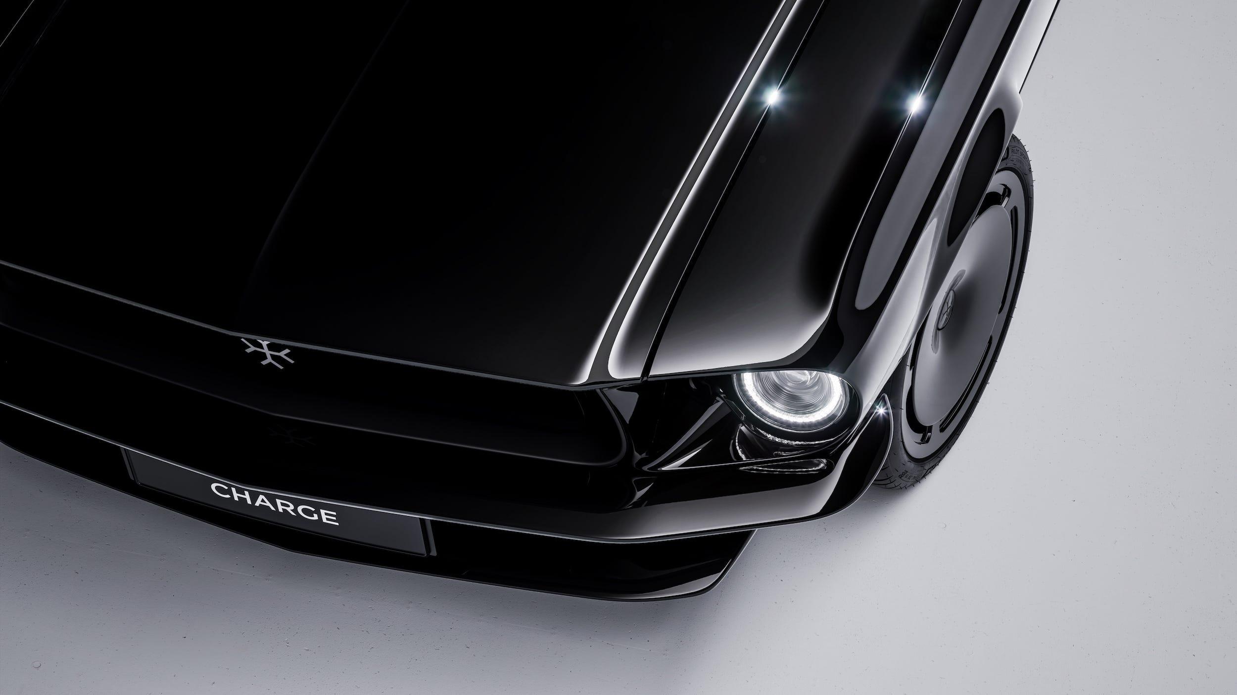 見た目は1967年式マスタングだが、まったく新しい電気自動車「'67