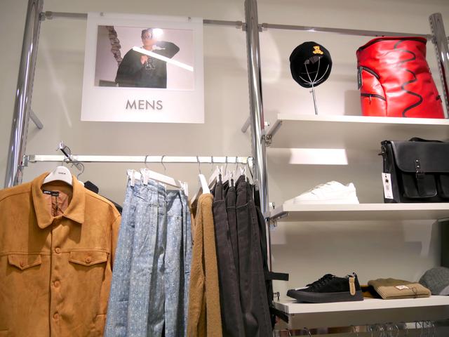 初のリアル店舗 Shein Tokyo が原宿にオープン 開店行列100人あまり 穏やかなスタート Business Insider Japan