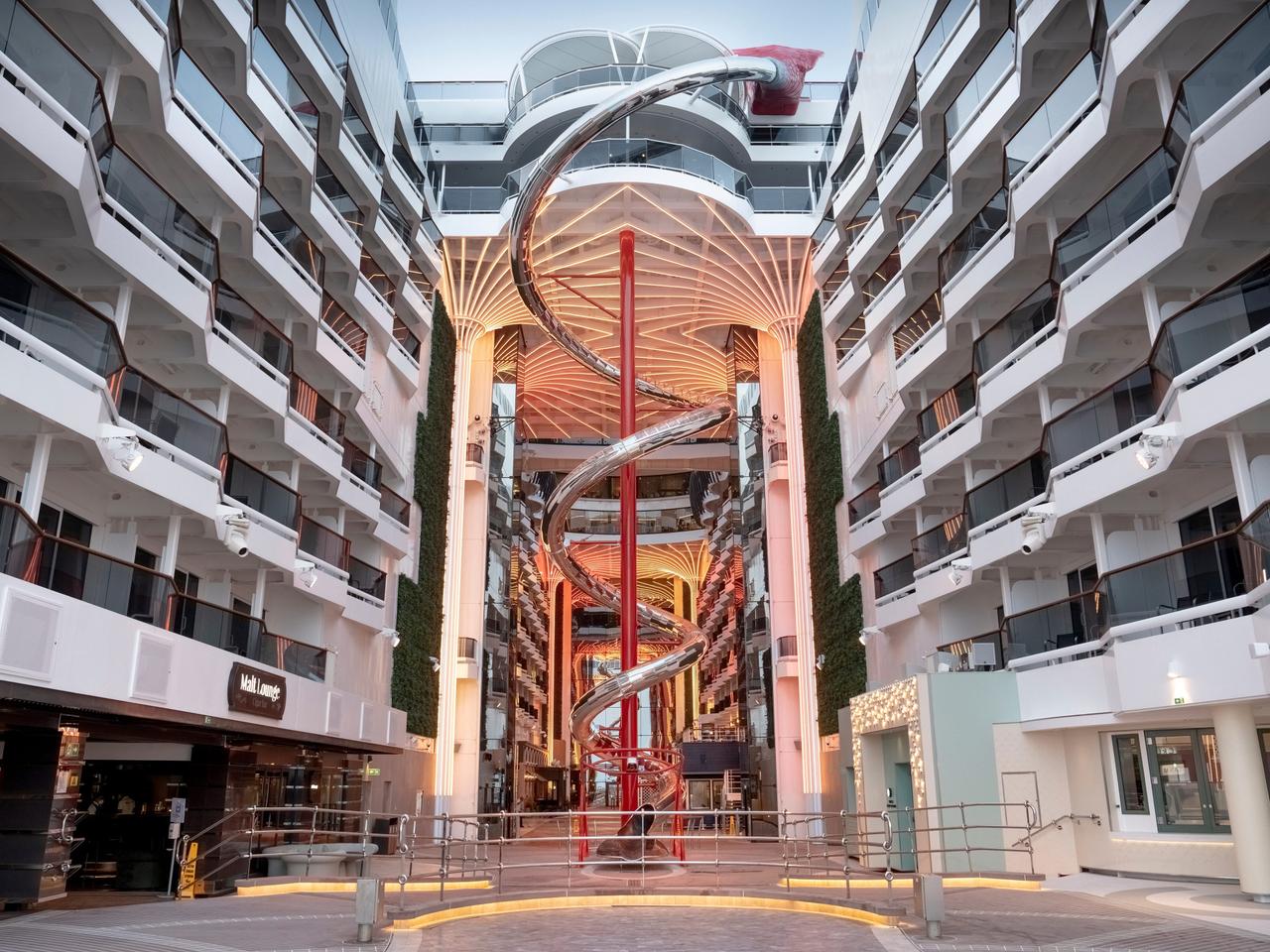 MSCエウロパの下層デッキ。