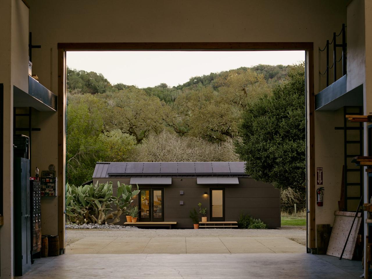 物置から見るタイニーホーム