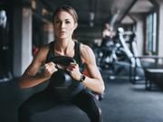 筋肉をつけるのには時間がかかるが、継続的な努力をすれば短時間でのトレーニングでも結果につながる。