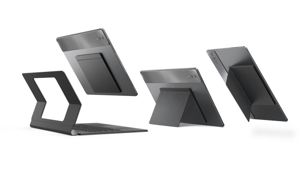 2画面Yoga Bookにビジネススマホ「ThinkPhone」、レノボがCES2023に新