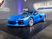 2024年式シボレー｢コルベットE-Ray｣。斜め前