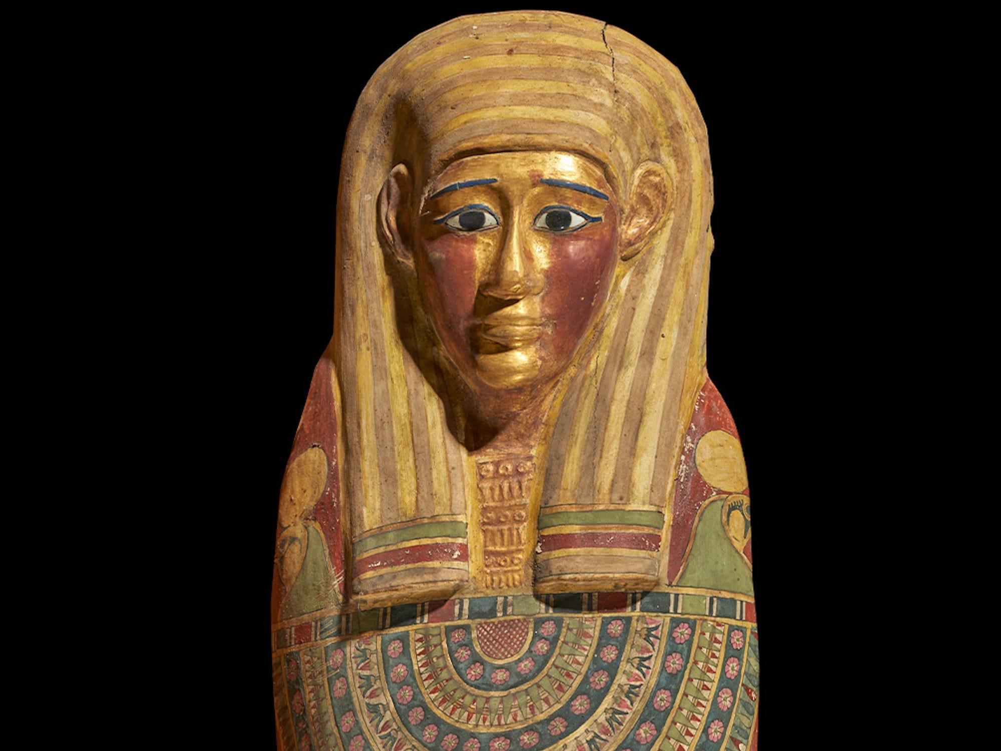 動画あり【 古代 エジプト 金色 スカラベ 】～復活を願い ミイラの胸へ 