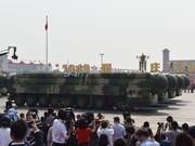 2019年10月1日、北京の天安門広場での軍事パレードで、核弾頭搭載可能のICBM｢DF-41｣を運ぶ軍用車両。