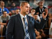 元NBAコーチのケケ・ライルズ