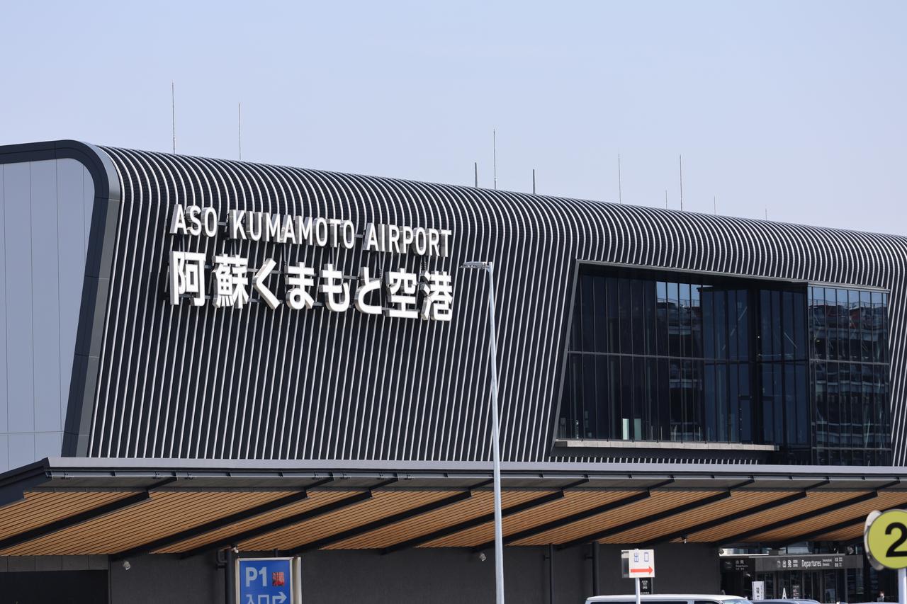 Yo-Kai Express, Aso Kumamoto Airport, Taiwan