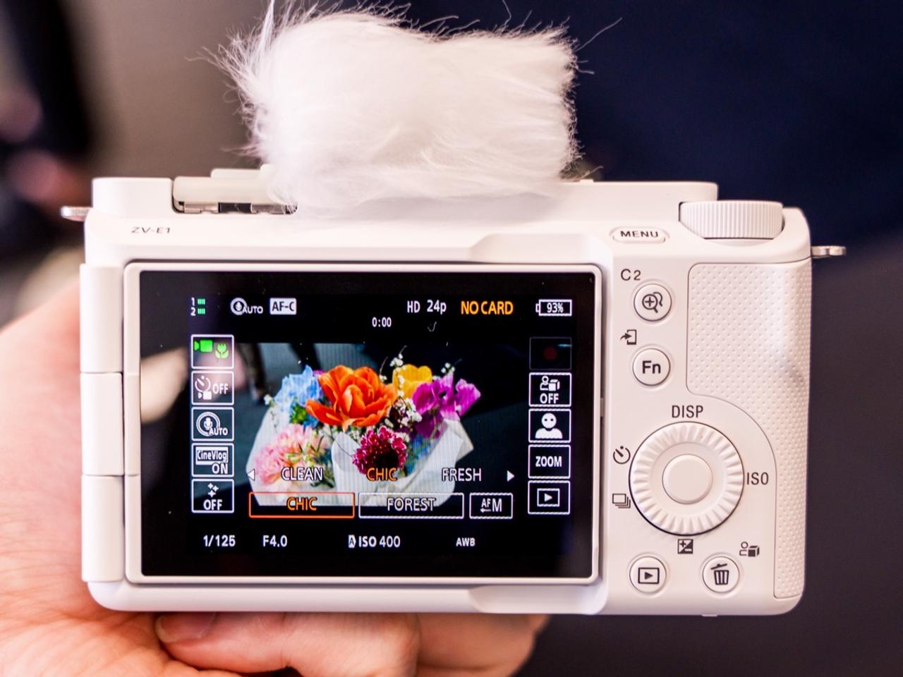 海外ブランドアウトレット通 美品】SONY ZV-E1 ミラーレスカメラ 本体と付属品 デジタルカメラ