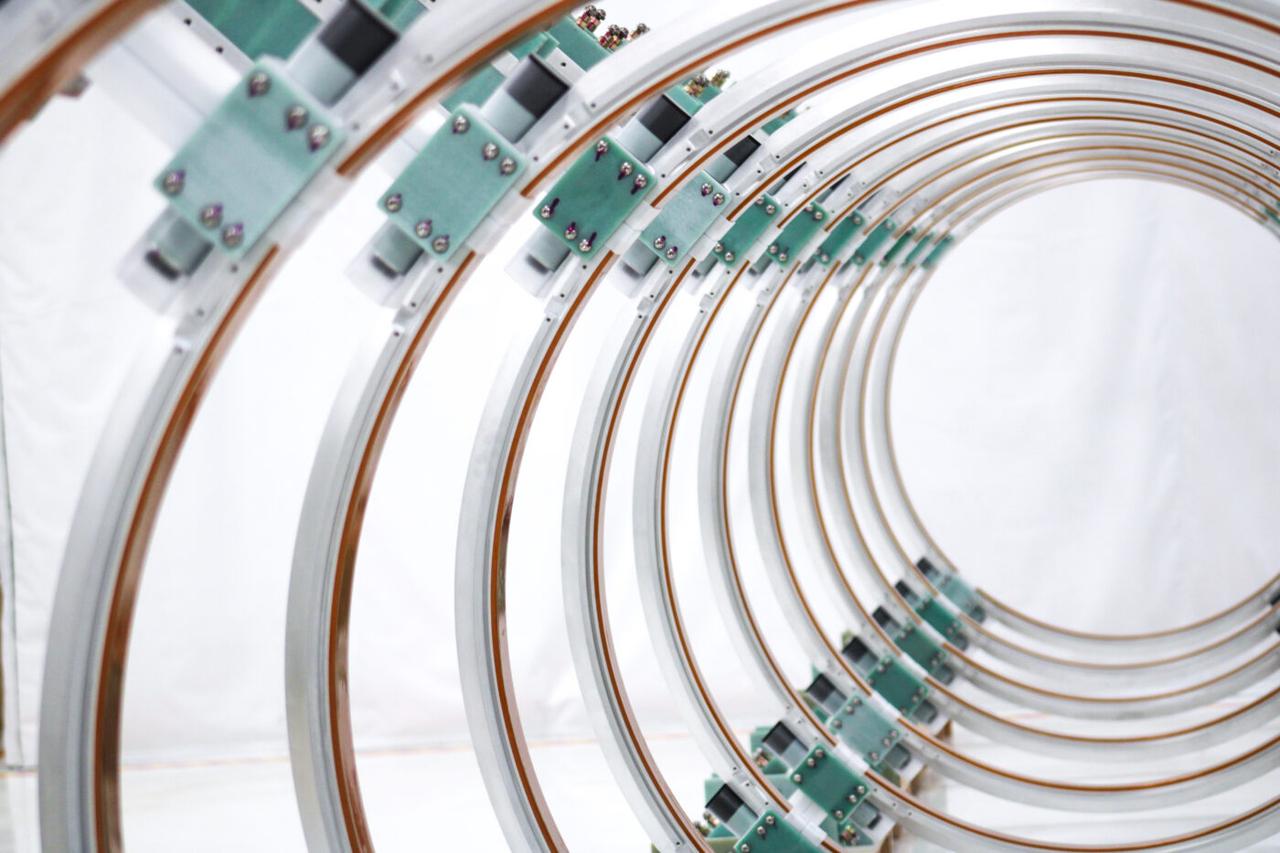 Helionが開発している核融合炉で使われている電磁コイル。