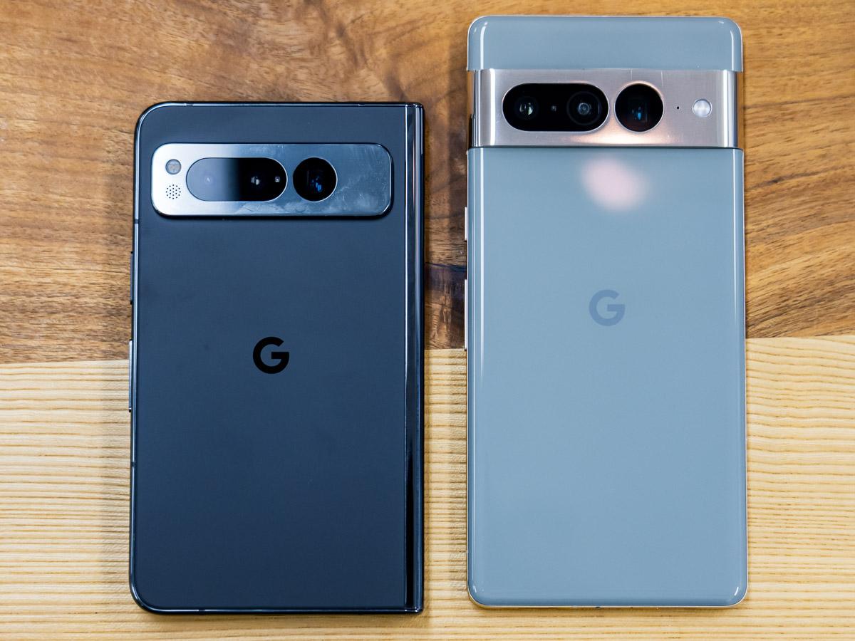 グーグル・初折りたたみスマホ「Pixel Fold」使ってみた：LINEやSlack