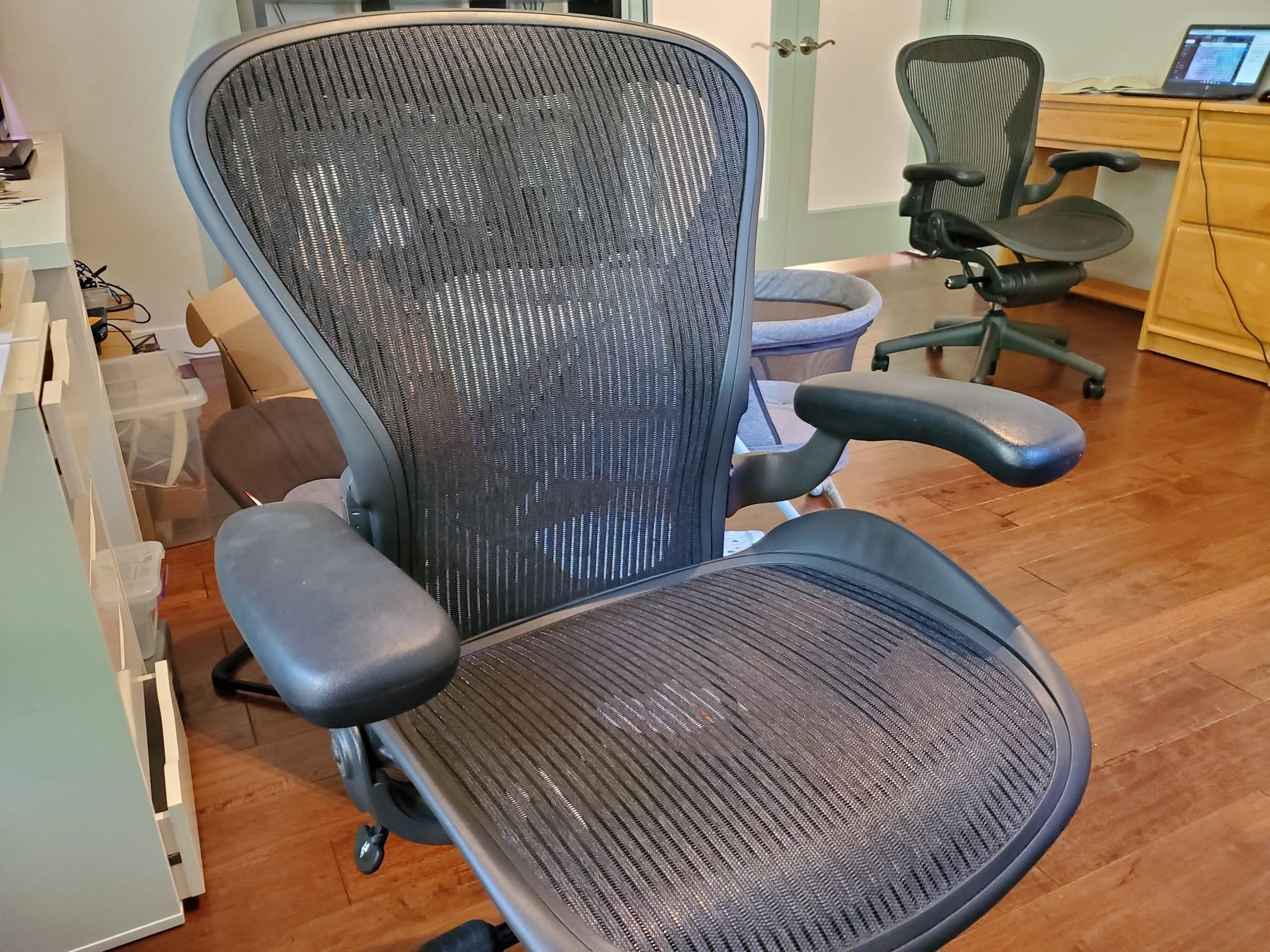 アーロンチェア オフィスチェア用ヘッドレスト、某 OEM工場放出品❷椅子