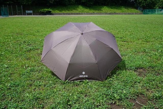 スノーピークの超軽量傘は、初めての日傘におすすめ。雨でも晴れでも大