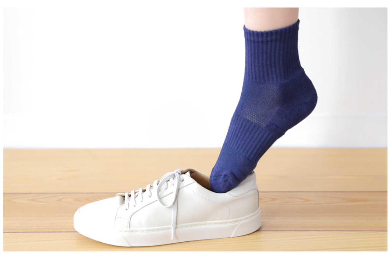 さらりと蒸れない和紙スポーツソックス(ネイビー)