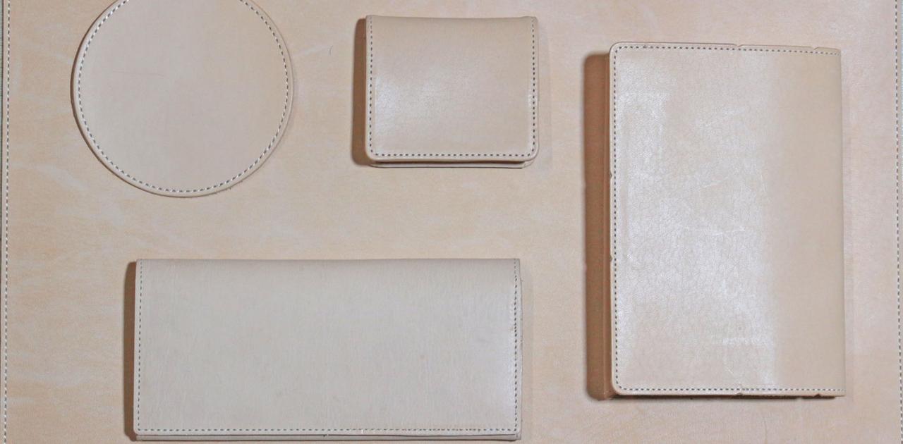 老舗が手掛ける｢捨てられる牛革｣を使った小物。変化を楽しんでオンリーワンのアイテムに