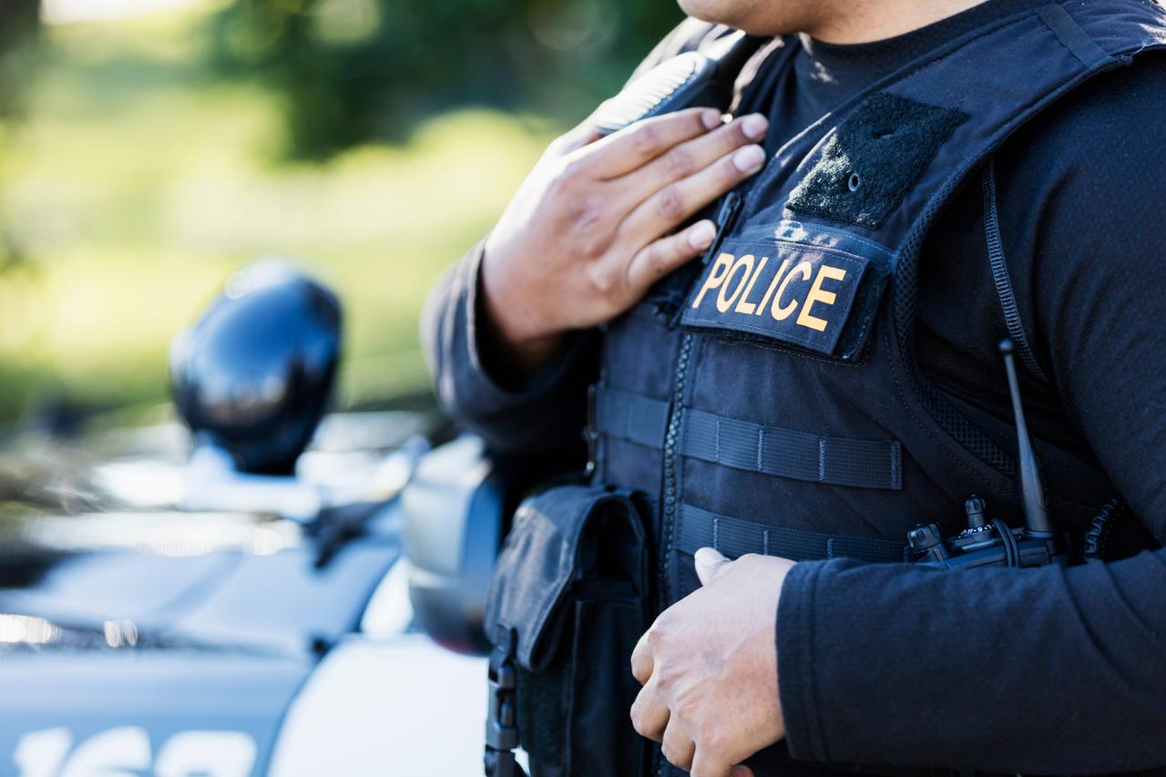 警察