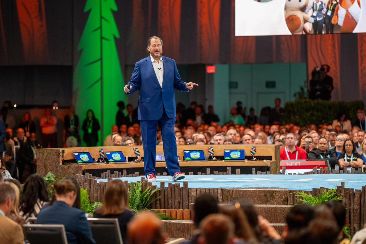 Salesforce マーク・ベニオフ