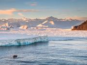 南極大陸東部にそびえるアドミラルティ山脈。