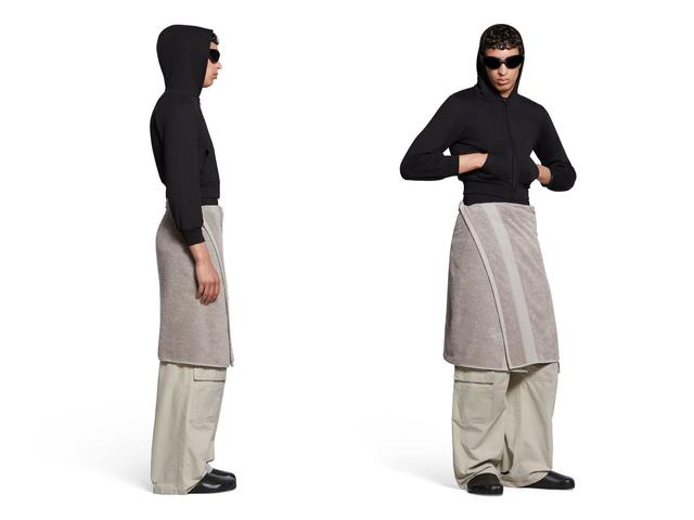 バレンシアガからの新たな挑戦状、14万円の｢タオルスカート  